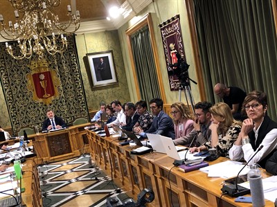 El Ayuntamiento contará con un plan de mantenimiento de áreas infantiles dotado con 170.000 euros al año durante cuatro años