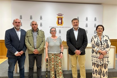 Dolz anuncia que el Ayuntamiento destinará 700.000 euros para el inicio de la remodelación integral del barrio de Los Moralejos